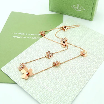 Van Cleef & Arpels ヴァン クリーフ アンド アーペル 三葉草ネックレス