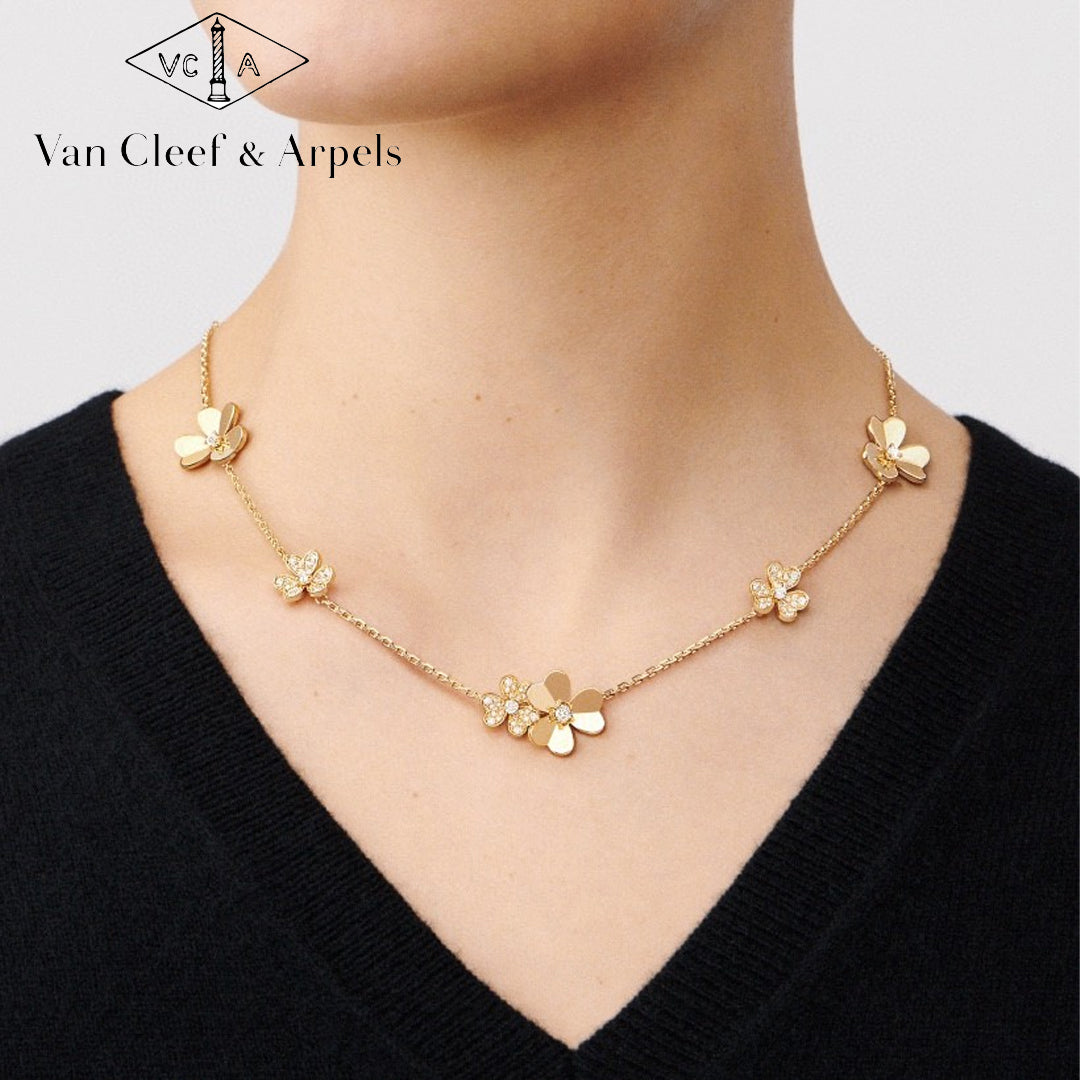 Van Cleef & Arpels ヴァン クリーフ アンド アーペル 三葉草ネックレス